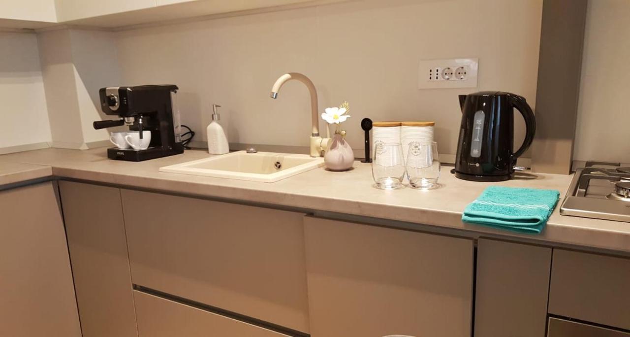 Elias Central Apartment - 2 Bedrooms & Free Parking Oradea Eksteriør billede